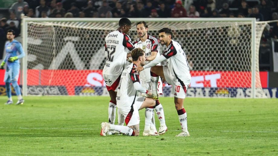 Flamengo vira