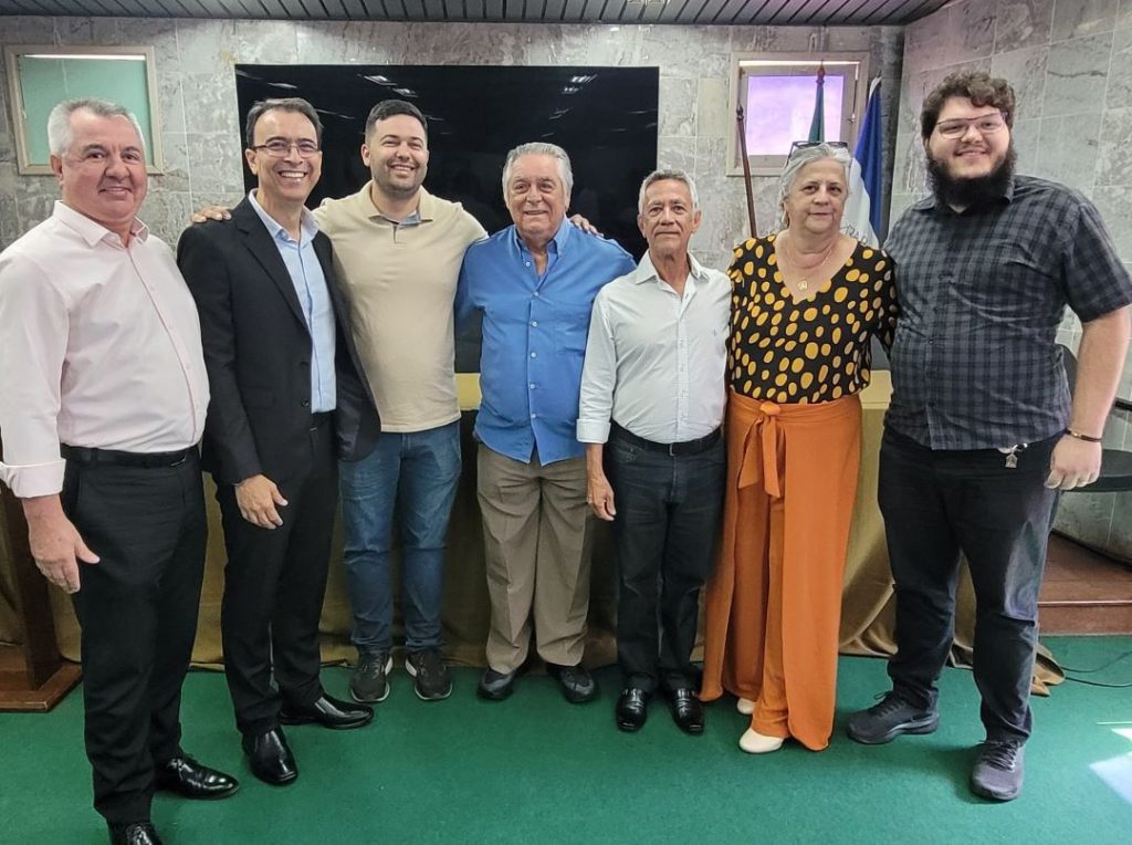 Ferraço dá posse a Rogério Atayde