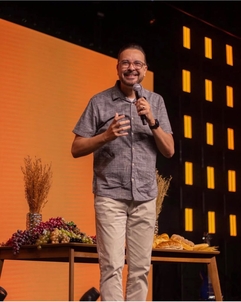 ig-bat-Pastor-Nelson.jpg