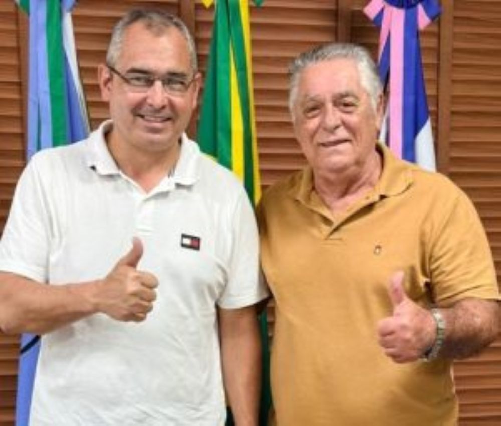 Aécio Matos visita