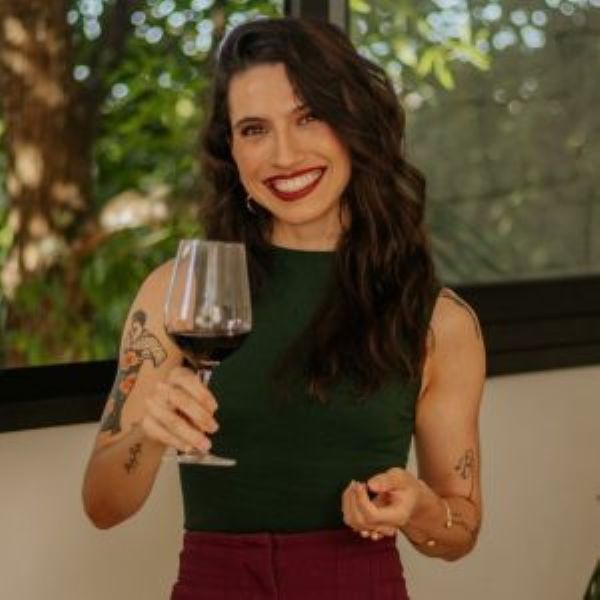 thamirys-schneider-300x300.jpg-outra.jpg