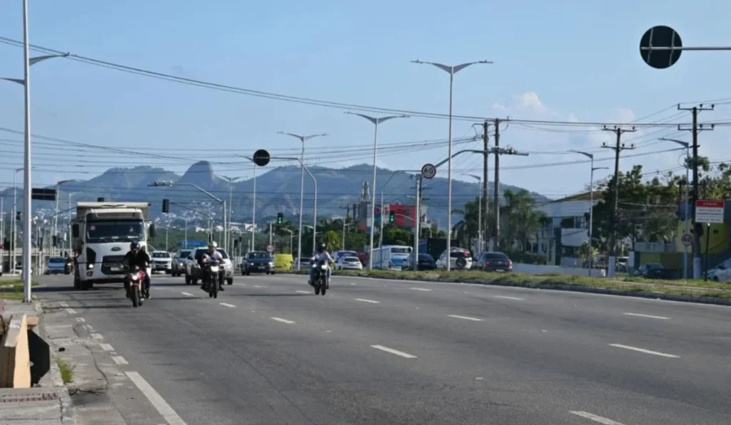 vira avenida