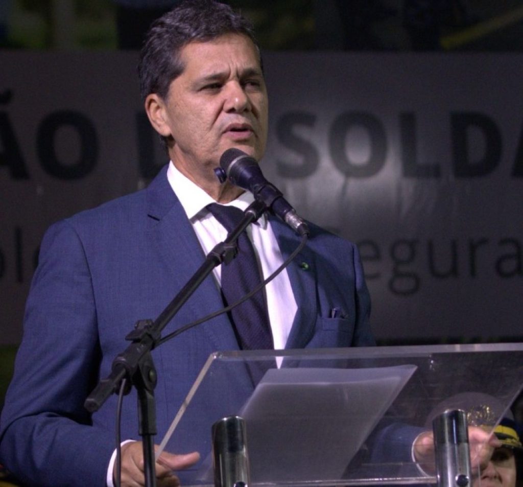 Ferraço é confirmado