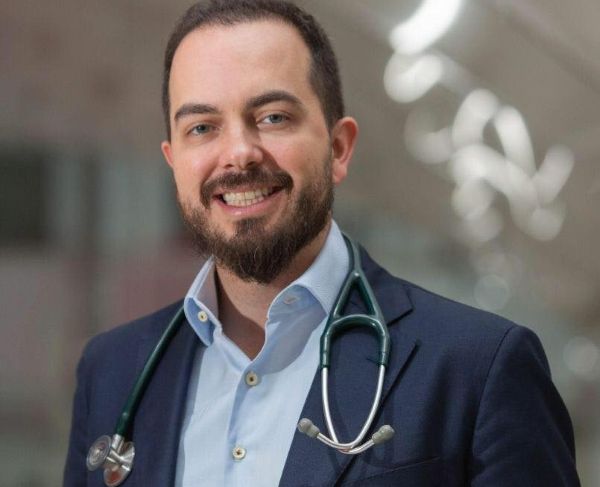 dr.-raphael-brandao.jpg 23 de maio de 2026