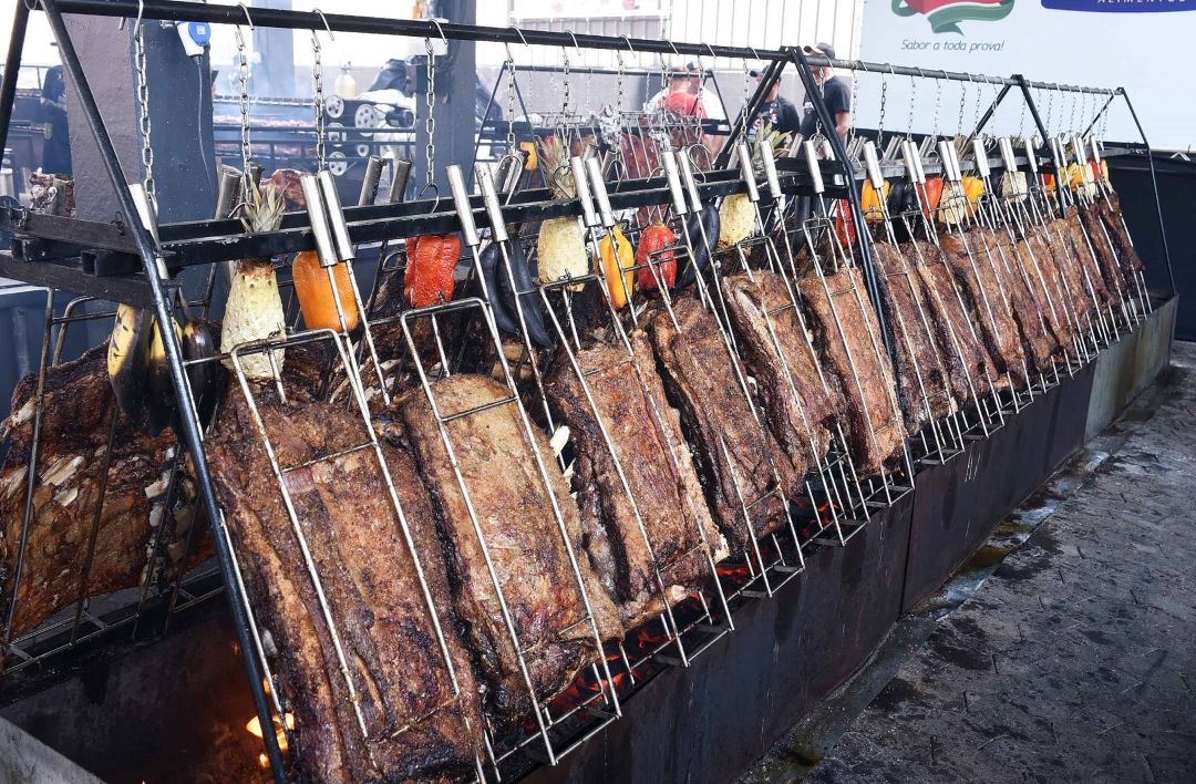 2 toneladas de carne