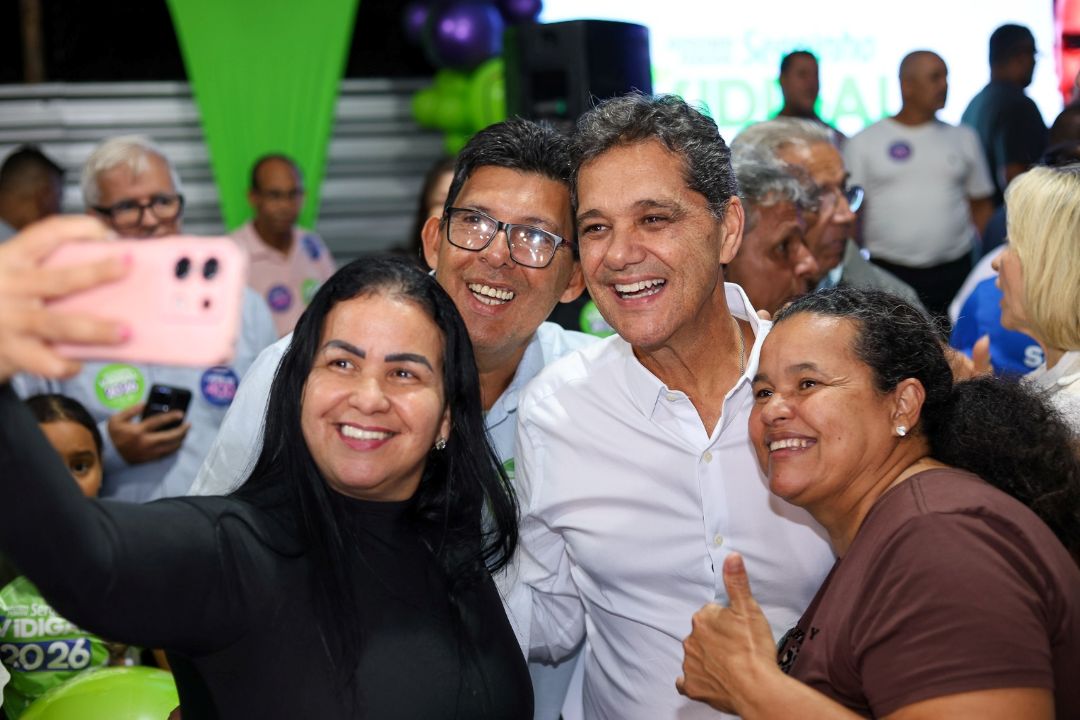 Ferraço tem 44%